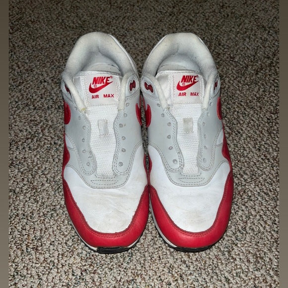 Red Nike Air Max - Picture 1 of 5